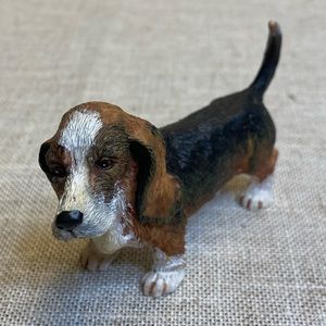Beagle dog figurine 4” long.